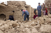 Αφγανιστάν: Τουλάχιστον 130 νεκροί από τον ισχυρό σεισμό που έπληξε τη χώρα	