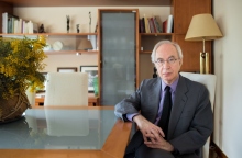 Βασίλης Καραποστόλης