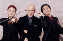 Τζον Μάλκοβιτς στο "The Music Critic"