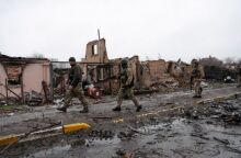 Ουκρανία: Η Βρετανία αποδεσμεύει στρατιωτική βοήθεια επιπλέον 1 δισεκ. λιρών	