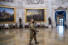 Μέλη της Εθνοφρουράς στο Καπιτώλιο