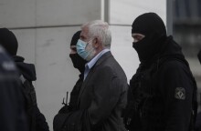 Ο Πέτρος Φιλιππίδης