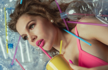 Podcast Μηδενικό αποτύπωμα - Αγγελική Κοσμοπούλου | Πλαστικά μιας χρήσης: Ευκολία ή μάστιγα;