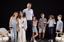 Συνέντευξη Μητσοτάκη στα παιδιά της «Ατράκτου»