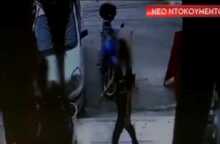 Πλάνα από το σημείο της επίθεσης με βιτριόλι στην Καλλιθέα