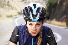 Ποδηλάτης με φακούς επαφής 