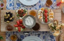 Τραπέζι με αραβικό πρωινό