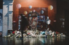 Τοιχογραφία που απεικονίζει τον Ντέιβιντ Μπόουι