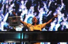 O Fatboy Slim στη σκηνή του Sziget Festival, Ουγγαρία, 13 Αυγούστου 2009
