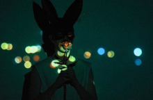 «Ελαττωματικό αγόρι» του Sam Albatros