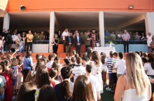 Ο Χάρης Δούκας σε αγιασμό σε σχολείο της Αθήνας