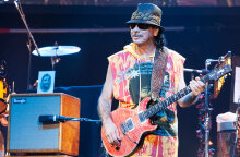 H συναυλία του Carlos Santana στην Αθήνα, στο γήπεδο ΟΑΚΑ, τον Ιούλιο του 2009, μέσα από σπάνιες φωτογραφίες του Χρήστου Κισατζεκιάν