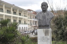 Το παράδειγμα διακομιδής και διασωλήνωσης 21χρονου στο Γενικό Νοσοκομείο Ιωαννίνων που δεν εφημέρευε και η συζήτηση περί «κλειστών» νοσοκομείων.