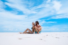 Ένα ζευγάρι στην παραλία. 