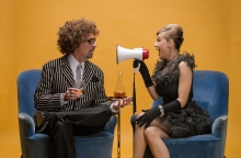 Ο συνθέτης και παραγωγός Klaus Waldeck μιλάει για τη μουσική, τη ζωή του και τη νέα συλλογή της δισκογραφικής εταιρείας του Dope Noir που γιορτάζει 20 χρόνια.