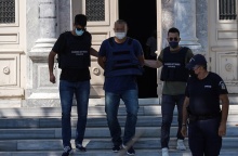 Ο αστυνομικός που συνελήφθη για τον βιασμό 14χρονης