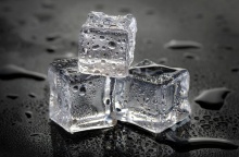 Παγάκια το ένα πάνω ή δίπλα από το άλλο