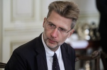 Ο υπουργός Επικρατείας, Άκης Σκέρτσος