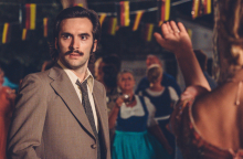 «Ο Αντικαταστάτης (El Sustituto)» του Οσκαρ Αϊμπάρ