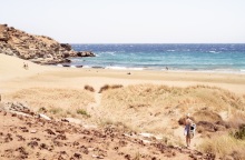 Στο επίκεντρο του BBC βρέθηκαν τα ελληνικά νησιά - Ρεπορτάζ Βρετανίδας δημοσιογράφου που έγινε viral αναδεικνύει το εναλλακτικό τουριστικό προϊόν της χώρας μας. 