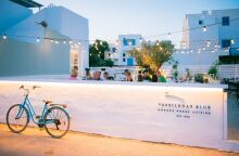 Το Vassilenas Blue στην Αντίπαρο