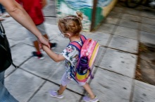 Tips για την προσαρμογή των παιδιών στο σχολείο: Πώς να βοηθήσετε τα παιδιά σας για τη νέα εμπειρία τους.