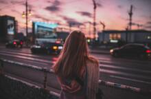 Την παροχή δωρεάν νομικών υπηρεσιών για κάθε κακοποιημένη γυναίκα στην Ελλάδα ανακοίνωσε η υφυπουργός Εργασίας και Κοινωνικών Υποθέσεων, Μαρία Συρεγγέλα.