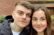 Στραγγάλισε και δολοφόνησε τη μνηστή του με 90 μαχαιριές 23χρονος Βρετανός - Η 19χρονη κοπέλα είχε εκφράσει την επιθυμία να επιστρέψει στο σπίτι της στον Καναδά.