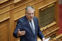 Κολωνός - βιασμός 12χρονης: Ο υπουργός Προστασίας του Πολίτη Τάκης Θεοδωρικάκος κατηγορεί τον ΣΥΡΙΖΑ πως κατασκευάζει ψέματα για κομματικά οφέλη.