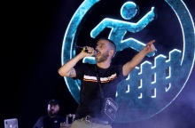 Συναυλία του ΛΕΞ στη Θεσσαλονίκη:  Περισσότεροι από 25.00 θεατές αναμένεται να παρακολουθήσουν το αποψινό live - Ναυλώθηκαν πούλμαν από όλη την Ελλάδα.