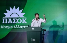 Μπορεί το ΠΑΣΟΚ να διεκδικήσει με αξιώσεις την ανασύσταση της κοινωνικής και εκλογικής του βάσης; 