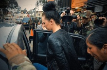 Το ντοκιμαντέρ του Netflix «High: Confessions of an Ibiza Drug Mule» για το μοντέλο Michaella McCollum και τη φίλη της Melissa Reid, τα καρτέλ ναρκωτικών και την περιπέτεια της σύλληψης και της αποφυλάκισής της