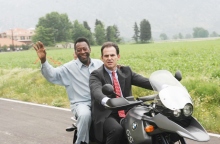 Η επίσκεψη του Πελέ στην Ξάνθη το 2005 για τα εγκαίνια του γηπέδου και του αθλητικού κέντρου της Skoda Ξάνθη - Ο βραζιλιάνος θρύλος του ποδοσφαίρου έγινε 82 ετών