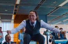 The Playlist: Η τηλεοπτική σειρά του Netflix που αφηγείται σε έξι επεισόδια την άνοδο του Spotify και αφήνει ερωτήματα για το μέλλον της streaming πλατφόρμας.