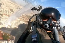 Ξεχωριστή στιγμή στην παρέλαση της 28ης Οκτωβρίου αποτέλεσε η πτήση του F-16 της ομάδας Ζευς, της Πολεμικής Αεροπορίας - Το μήνυμα του χειριστή του αεροσκάφους.