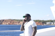 Με ανάρτησή του στα social media, ο διάσημος Αμερικανός ράπερ 50 Cent εξυμνεί τις ελληνικές ομορφιές έπειτα από την πολυπληθή συναυλία στο ΟΑΚΑ.