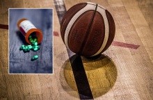 Συνελήφθη στην Αττική γιατρός που κατηγορείται για την χορήγηση σκευασμάτων ντόπινγκ σε αθλητές, ανάμεσα στους οποίους και γνωστός Έλληνας μπασκετμπολίστας.
