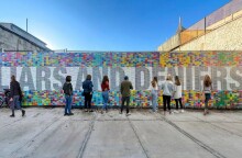 Έργο τέχνης στο Μπρούκλιν με τα ψέματα του Ντόναλντ Τραμπ