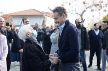 Ο Κυριάκος Μητσοτάκης επισκέφθηκε την Κατερίνη – Η αναφορά του στο δίλημμα των εκλογών του 2023 και σε όσους θέλουν να κυλήσουν τη χώρα στον «πολιτικό βούρκο».