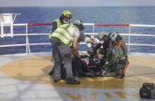 Η Γαλλία δίνει άδεια στο Ocean Viking να προσαράξει στην Τουλόν αν και καθώς το σκάφος βρισκόταν ανοιχτά της Σικελίας, ήταν «ευθύνη της Ιταλίας»