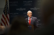 Οι ΗΠΑ θα έχουν «καλύτερες επιλογές στο μέλλον» από τον Ντόναλντ Τραμπ, υποστηρίζει ο πρώην αντιπρόεδρος Μάικ Πενς - Πιθανή και η δική του υποψηφιότητα. 