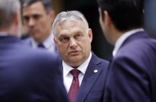 Βίκτορ Όρμπαν: Ο Ούγγρος πρωθυπουργός ασκεί νέα κριτική στην Ευρωπαϊκή Ένωση για τις κυρώσεις κατά της Ρωσίας, μετά την εισβολή στην Ουκρανία.