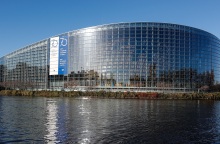 Το Ευρωπαϊκό Κοινοβούλιο υπερψήφισε τον χαρακτηρισμό της Ρωσίας ως «κράτους - χορηγού της τρομοκρατίας» - Νομικό πλαίσιο κυρώσεων ζητούν οι ευρωβουλευτές.