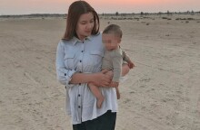 Καρολάιν Κράουτς και μικρή Λυδία