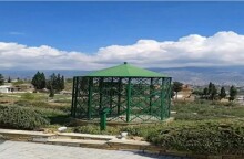 Το πράσινο κλουβί όπου τιμωρούσαν τα παιδιά στις εγκαταστάσεις της Κιβωτού του Κόσμου στον Βόλο 