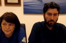 Ο π. Αντώνιος με την πρεσβυτέρα