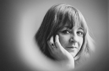 Αφιέρωμα Christine McVie: Η τραγουδίστρια των Fleetwood Mac, έφυγε από τη ζωή σε ηλικία 79 ετών - Ο ρόλος της στο συγκρότημα, οι σχέσεις της με τα μέλη της μπάντας, η καλλιτεχνική έκφραση μέσα από τα τραγούδια.