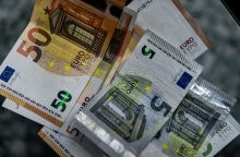 Επιταγή ακρίβειας - 2,3 εκατομμύρια πολίτες θα εισπράξουν το έκτακτο βοήθημα ύψους €250 τον Δεκέμβριο: Οι κατηγορίες δικαιούχων - Πότε πιστώνονται τα χρήματα.  