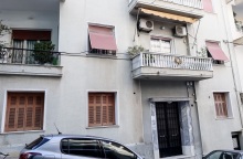 Γυναικοκτονία στον Πειραιά: Τα πρώτα λόγια του καθ’ ομολογίαν δράστη στους αστυνομικούς - Σκότωσε τη 19χρονη και έκρυψε το όπλο στην κατάψυξη.