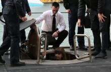 Κατερίνα Σακελλαροπούλου: Η Πρόεδρος της Δημοκρατίας συμμετείχε στον πλου του υποβρυχίου Παπανικολής, από τον Ναύσταθμο Σαλαμίνας προς στον Πειραιά.